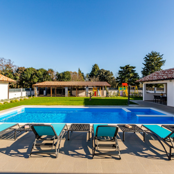 Villa Alba Pula, Villa Alba Pula &Scaron;i&scaron;an