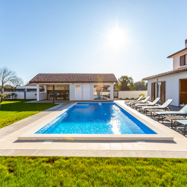 Villa Alba Bianca, Villa Alba Pula &Scaron;i&scaron;an