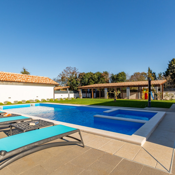 Villa Alba Bianca, Villa Alba Pula &Scaron;i&scaron;an