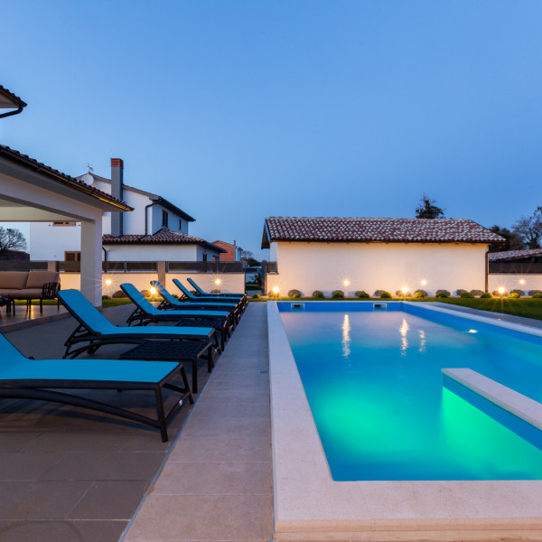 Villa Alba Rosa, Villa Alba Pula &Scaron;i&scaron;an